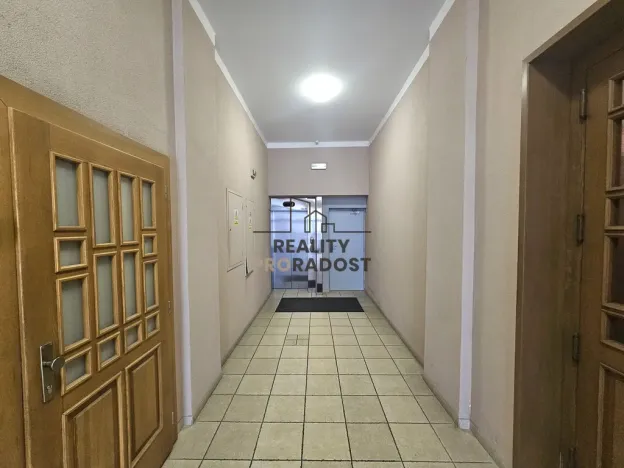 Pronájem kanceláře, Hodonín, Velkomoravská, 62 m2