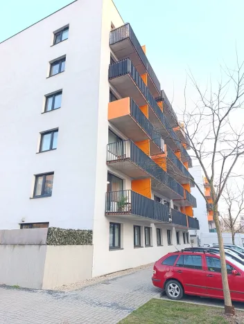 Pronájem bytu 1+kk, Praha - Vysočany, Strnadových, 34 m2