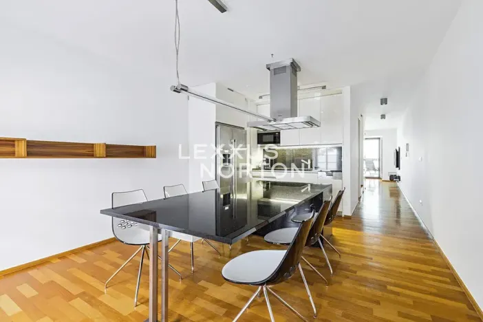 Pronájem bytu 3+1, Praha - Karlín, Šaldova, 94 m2