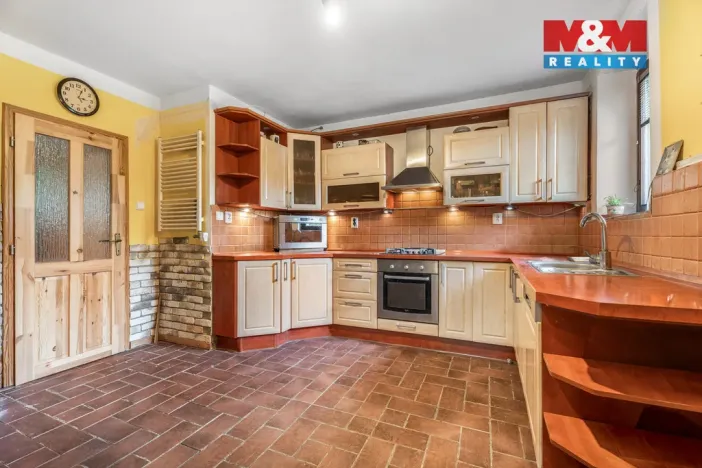 Prodej rodinného domu, Ústí nad Labem - Kojetice, 300 m2