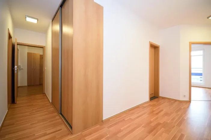 Pronájem bytu 5+kk, Praha - Libeň, Nad Okrouhlíkem, 186 m2