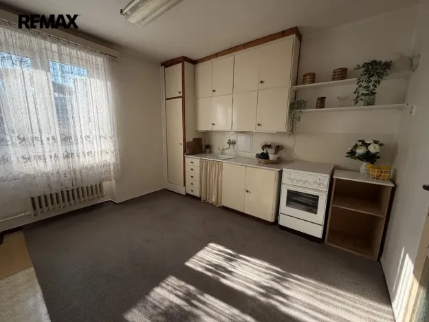 Prodej bytu 2+1, Hradec Králové, Průmyslová, 58 m2