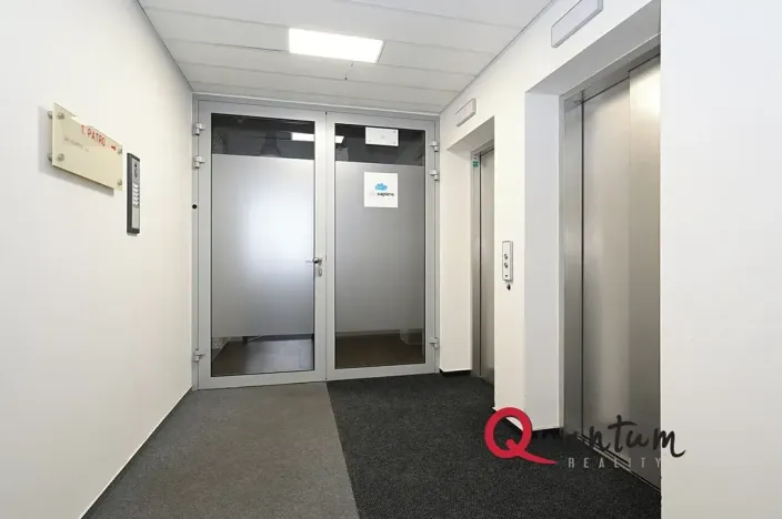 Pronájem kanceláře, Praha - Vinohrady, Šafaříkova, 123 m2