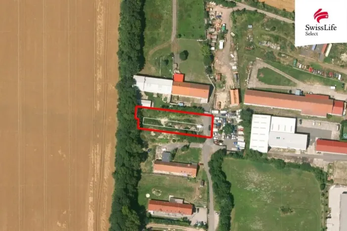 Pronájem komerčního pozemku, Červený Újezd, 1100 m2