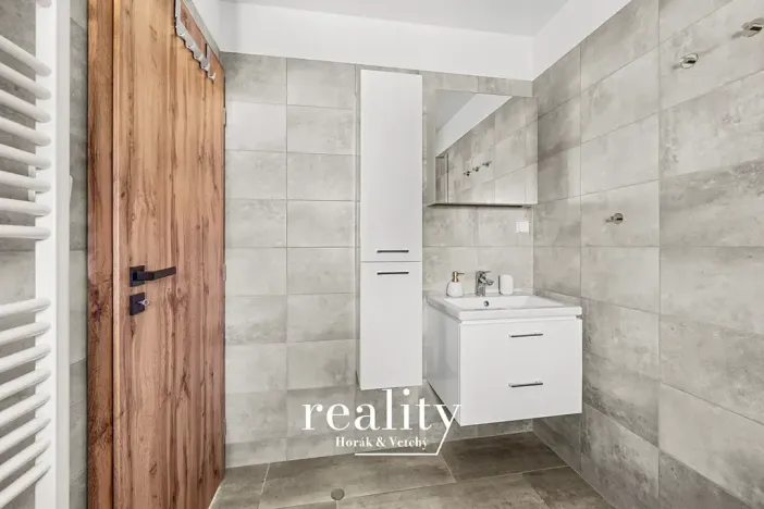 Prodej apartmánu, Jevišovka, 190 m2