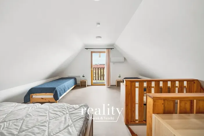 Prodej apartmánu, Jevišovka, 190 m2