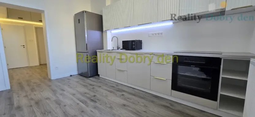 Pronájem bytu 2+1, Opava, Sadová, 70 m2