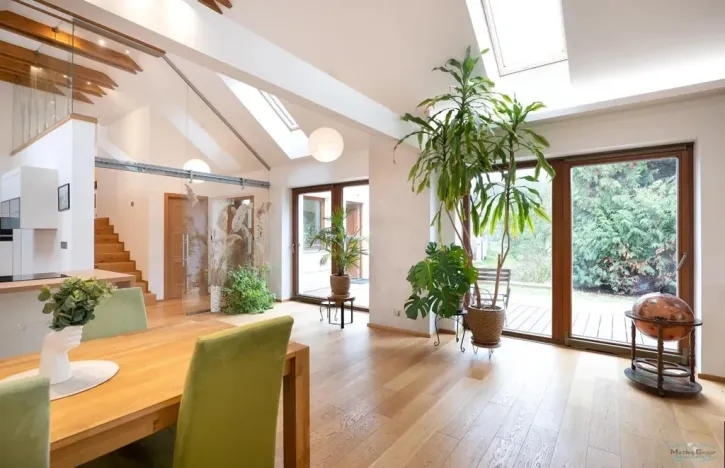 Prodej rodinného domu, Praha - Kyje, Hodějovská, 220 m2