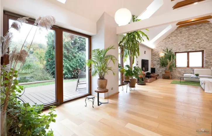 Prodej rodinného domu, Praha - Kyje, Hodějovská, 220 m2