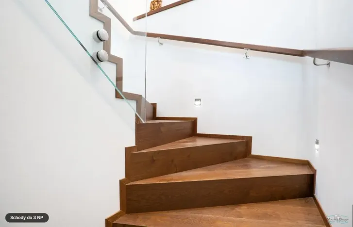 Prodej rodinného domu, Praha - Kyje, Hodějovská, 220 m2