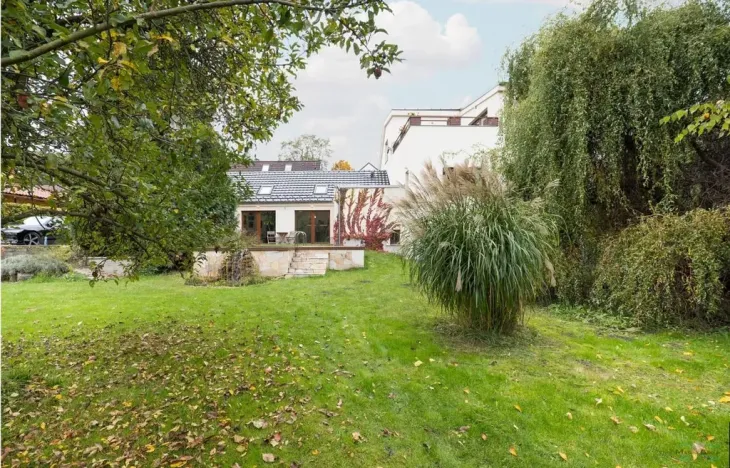 Prodej rodinného domu, Praha - Kyje, Hodějovská, 220 m2