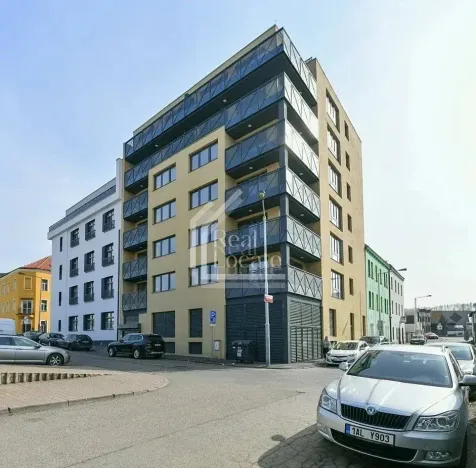 Prodej bytu 2+kk, Praha - Vysočany, V Předním Hloubětíně, 62 m2