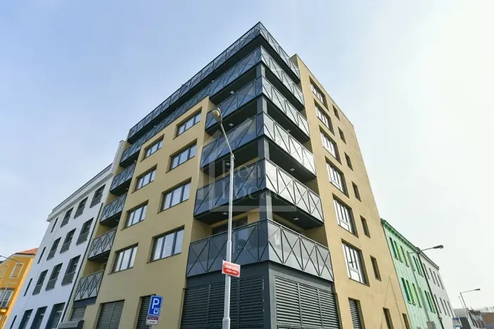 Prodej bytu 2+kk, Praha - Vysočany, V Předním Hloubětíně, 62 m2