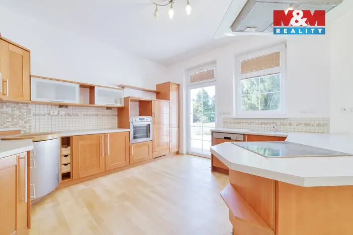 Prodej rodinného domu, Mariánské Lázně - Úšovice, U Zastávky, 232 m2