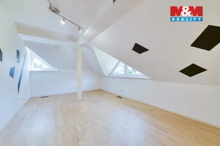 Prodej rodinného domu, Mariánské Lázně - Úšovice, U Zastávky, 232 m2