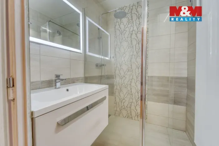 Prodej bytu 4+1, Plzeň - Severní Předměstí, Strážnická, 83 m2