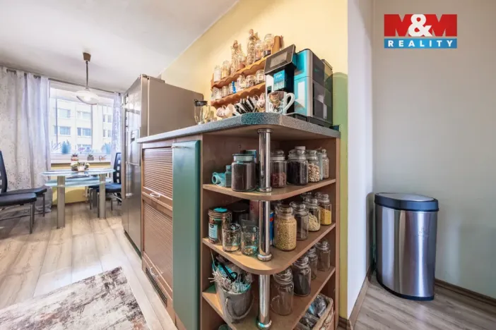 Prodej bytu 3+1, Příbram - Příbram V-Zdaboř, Družstevní, 71 m2