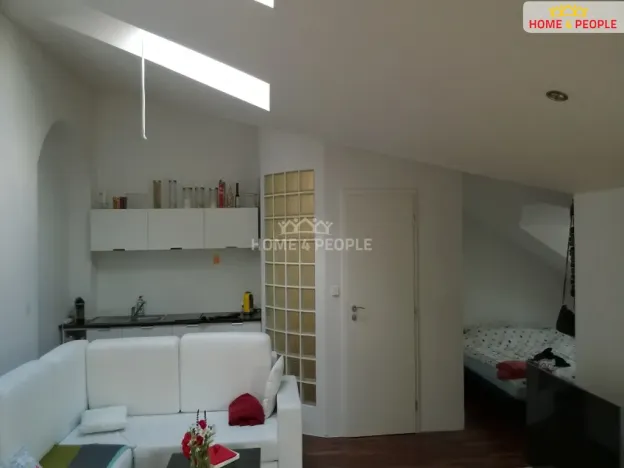 Pronájem bytu 1+kk, Brno - Černovice, Churého, 50 m2