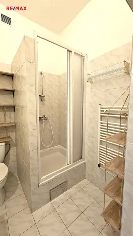 Pronájem bytu 2+kk, Praha - Břevnov, U Ladronky, 50 m2
