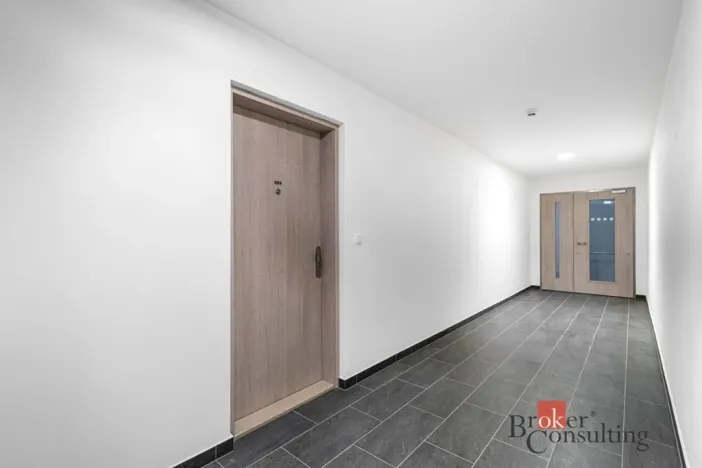 Pronájem bytu 1+kk, Praha - Hloubětín, Poděbradská, 42 m2