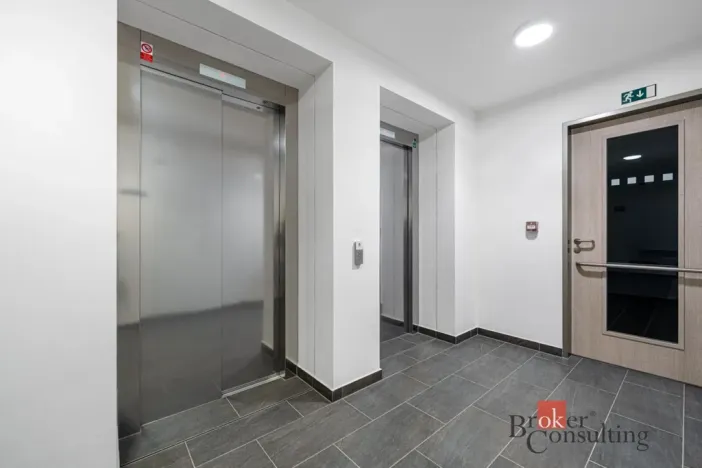 Pronájem bytu 1+kk, Praha - Hloubětín, Poděbradská, 42 m2