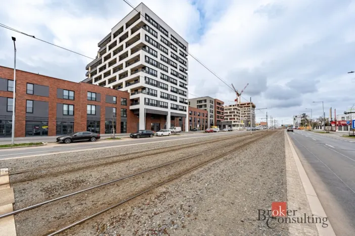 Pronájem bytu 1+kk, Praha - Hloubětín, Poděbradská, 42 m2