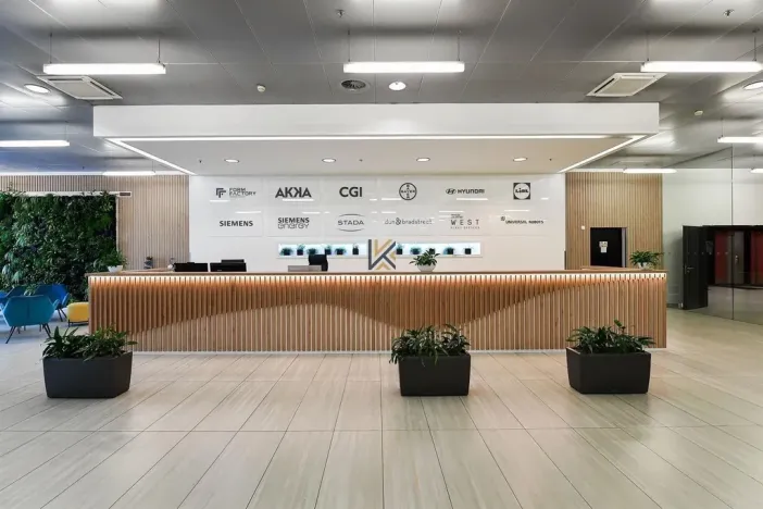 Pronájem kanceláře, Praha, Siemensova, 734 m2