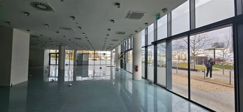 Pronájem obchodního prostoru, Praha, Siemensova, 146 m2