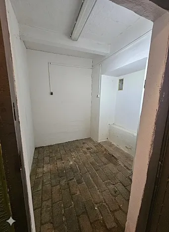 Pronájem skladu, Praha - Košíře, Vrchlického, 5 m2