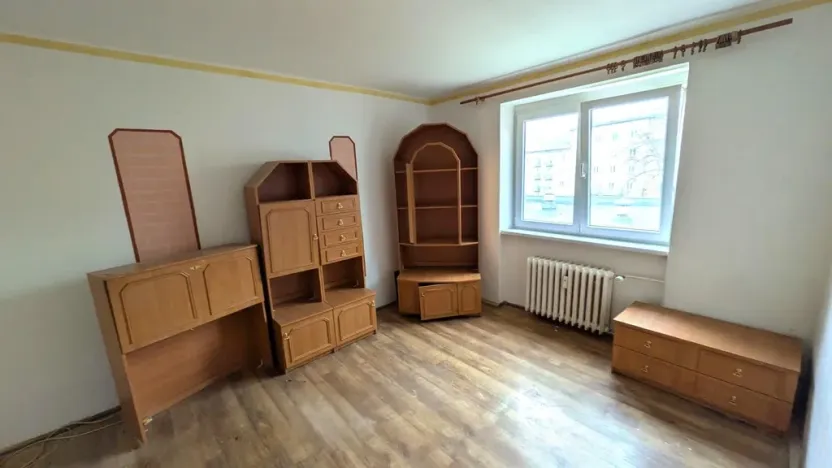 Pronájem bytu 1+1, Most, Josefa Dobrovského, 28 m2