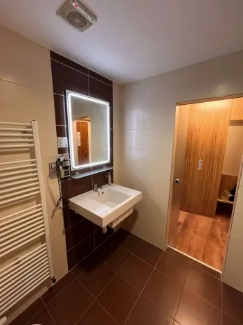 Pronájem bytu 1+kk, Praha - Suchdol, Suchdolské náměstí, 23 m2