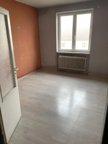 Prodej bytu 3+1, Poběžovice, náměstí Míru, 76 m2