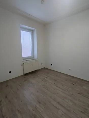 Pronájem bytu 2+1, Ústí nad Labem - Střekov, Železničářská, 56 m2