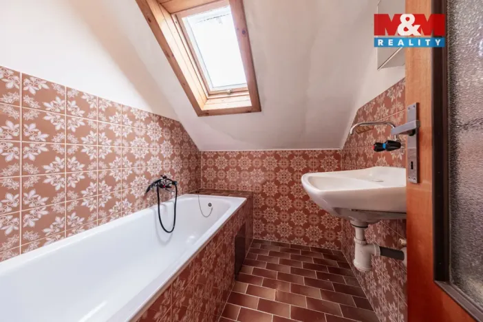 Prodej rodinného domu, Bechyně - Hvožďany, 230 m2