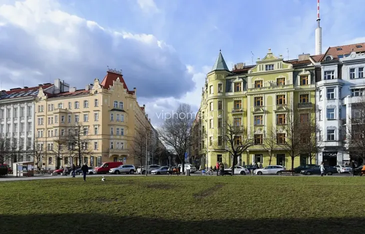 Pronájem bytu 4+kk, Praha - Vinohrady, náměstí Jiřího z Poděbrad, 118 m2
