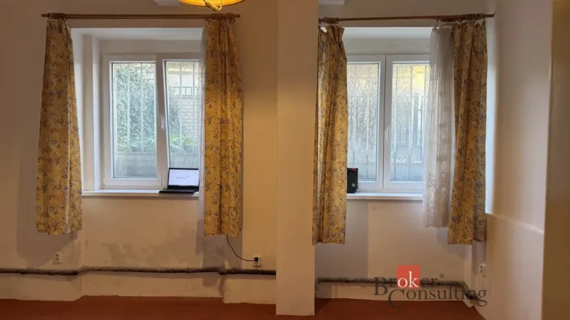 Pronájem bytu 1+kk, Praha - Střešovice, Farní, 19 m2