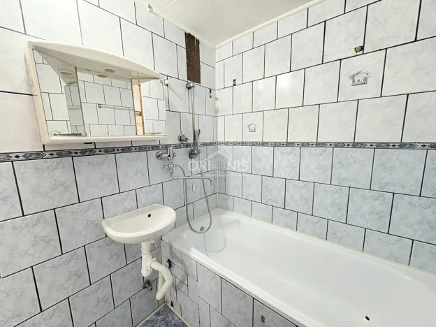 Prodej bytu 2+1, Chomutov, Holešická, 61 m2