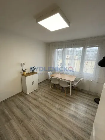 Pronájem bytu 2+kk, České Budějovice, Zachariášova, 37 m2