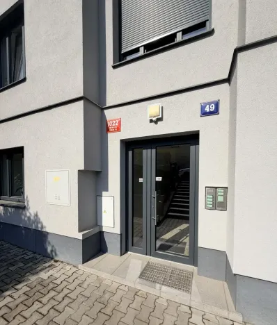 Pronájem bytu 1+kk, Praha - Vršovice, Omská, 28 m2