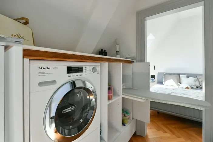 Prodej atypického bytu, Praha, Valentinská, 108 m2