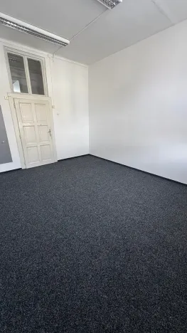 Pronájem kanceláře, Pardubice, Jana Palacha, 24 m2