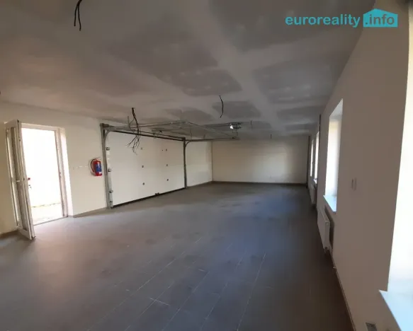 Pronájem obchodního prostoru, Zdice, Partyzána Košťálka, 58 m2