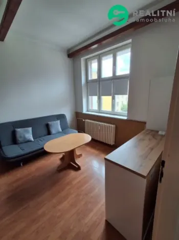 Pronájem bytu 1+1, Karlovy Vary - Drahovice, Karla Čapka, 41 m2