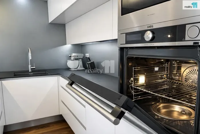 Prodej bytu 3+kk, Průhonice, Na Sídlišti III, 73 m2