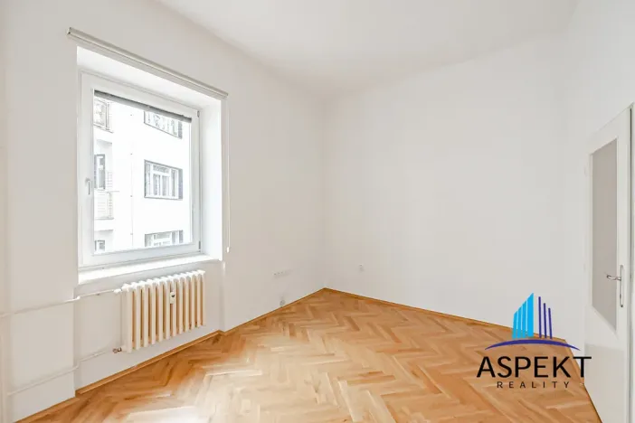 Pronájem bytu 3+1, Praha - Vinohrady, Londýnská, 105 m2