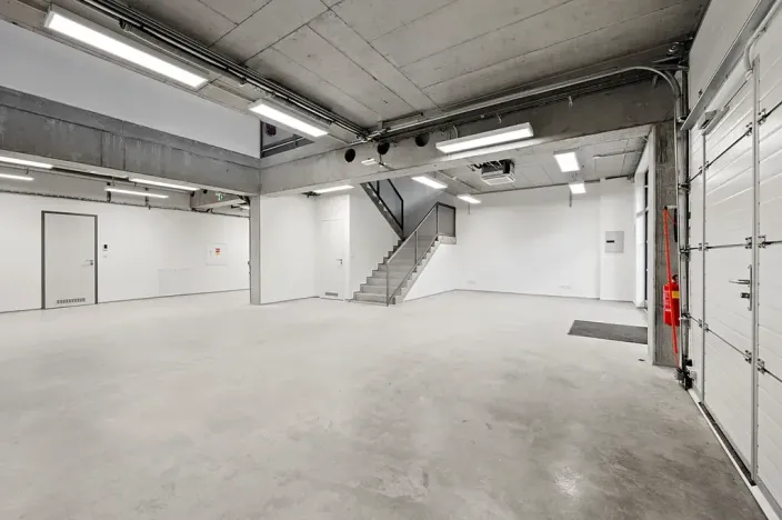 Pronájem skladu, Brno, Svatopetrská, 200 m2