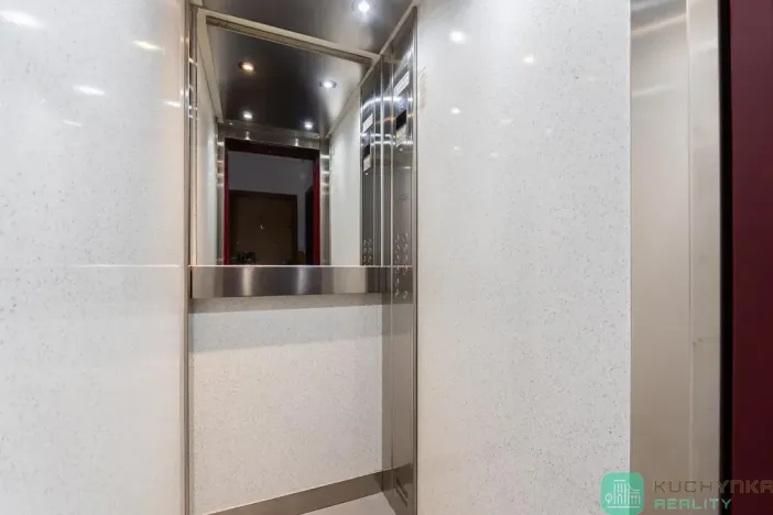 Prodej bytu 2+kk, Dubí, K. Světlé, 47 m2