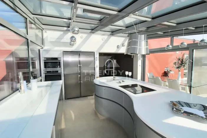 Pronájem bytu 3+kk, Plzeň, Goldscheiderova, 250 m2