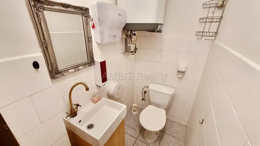 Pronájem kanceláře, Praha - Řepy, Žalanského, 53 m2