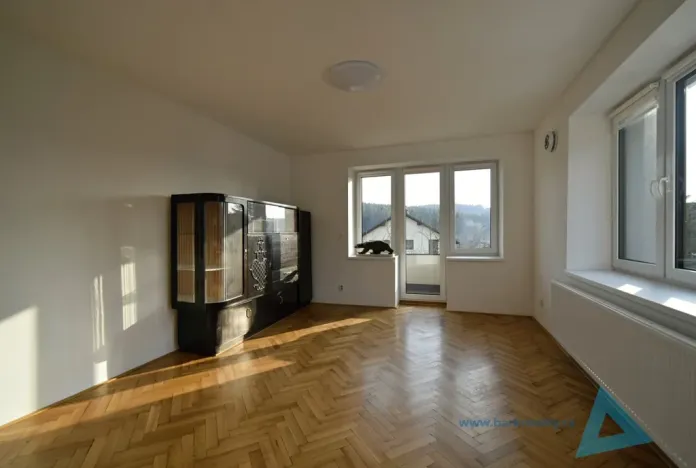 Pronájem bytu 1+kk, Nová Paka, Zahradní, 42 m2